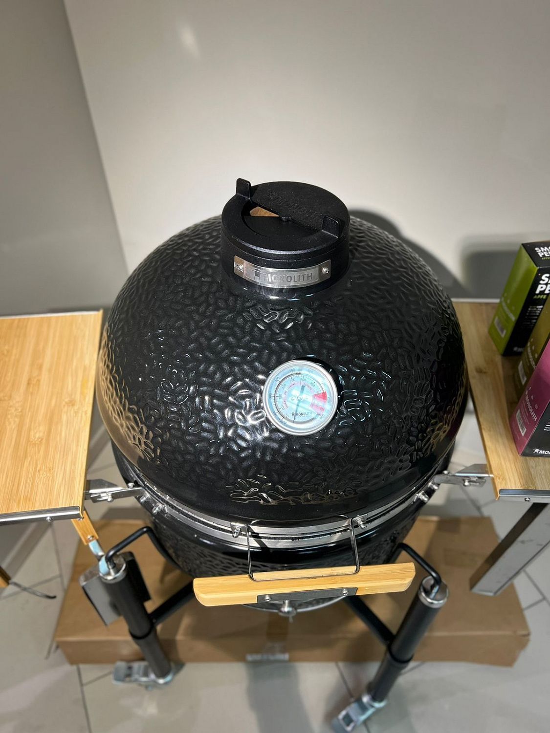 monolith classic pro 1.0 black с ножками фото